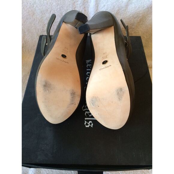 Velvet Angels Gray No Malice Studded Ankle Strap Peep Toe Women's Heels Size 39 - Picture 4 of 4